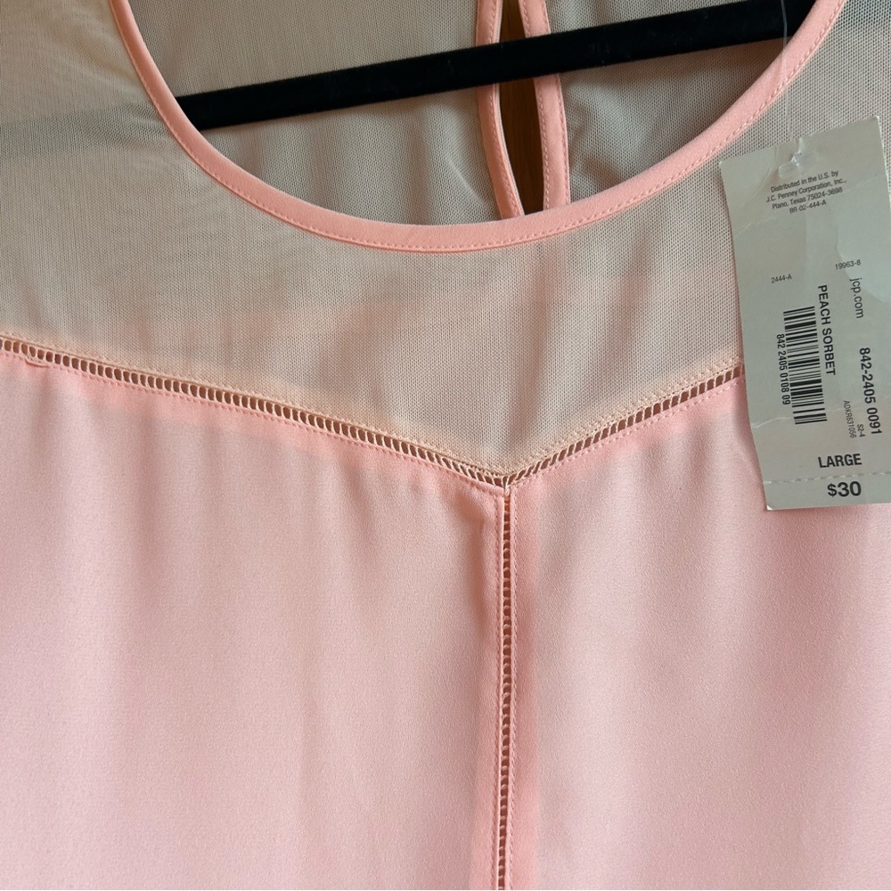 a.n.a - NWT - beautiful delicate peach sorbet sleeveless blouse.  Size L